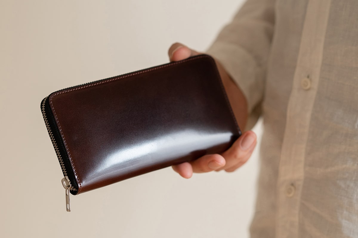 自分にぴったりな財布を見つける｜デザイン別革財布特集